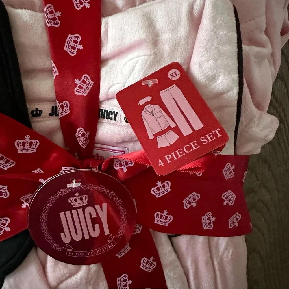 Juicy Couture Light Pink 4PC Pajama Set